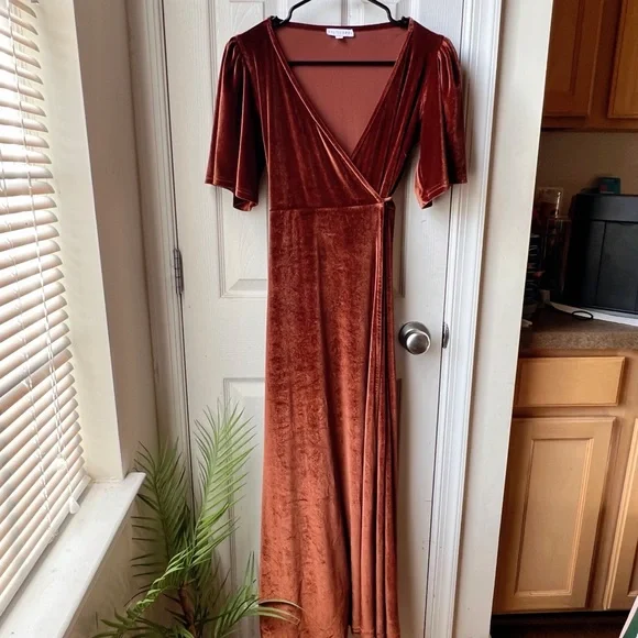 Baltic Born Elegant Velvet Wrap Dress - Picture 1 of 16